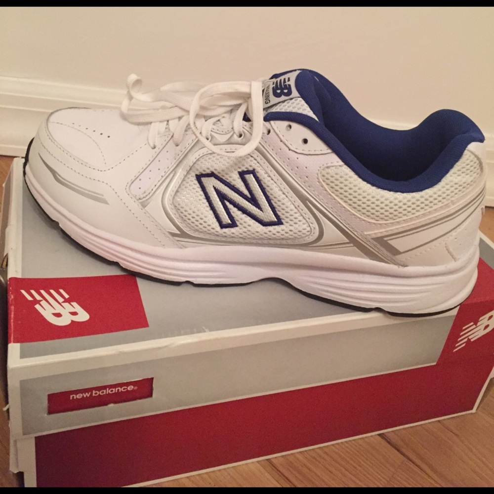 Men's new balance sneakers
