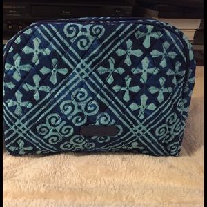 Vera Bradley large cosmetic bag NWT
