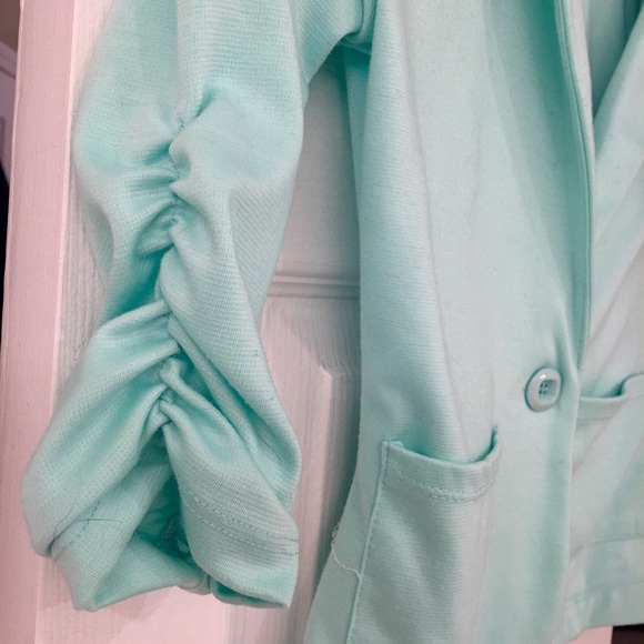 Seafoam green blazer - Picture 2 of 3