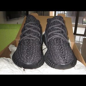 Pirate black yeezy 350 boosts