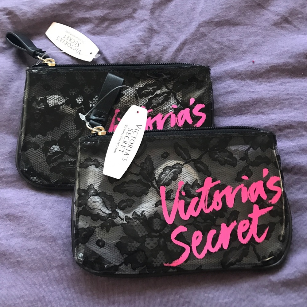 NWT VS CLUTCH (SET OF 2) WITH LACE PRINT