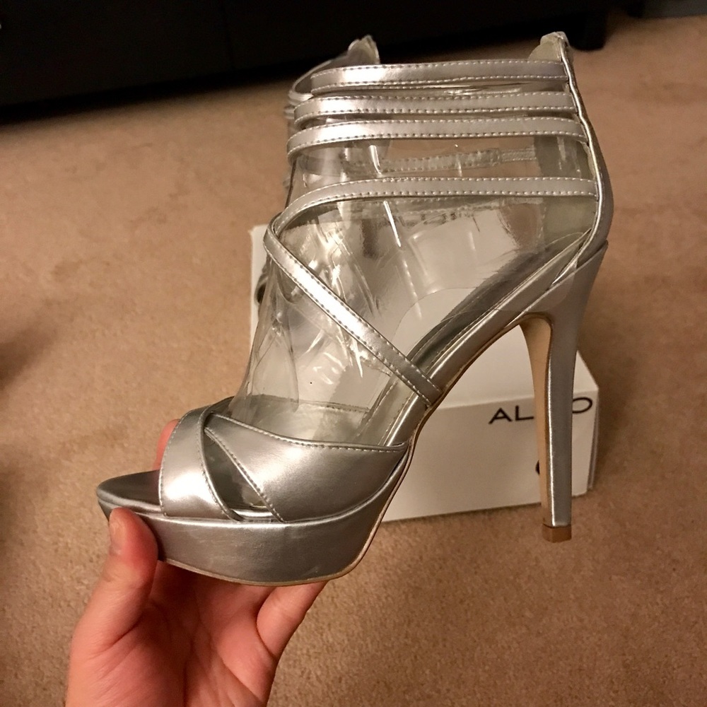 Aldo Haertel-81 Heels View 2