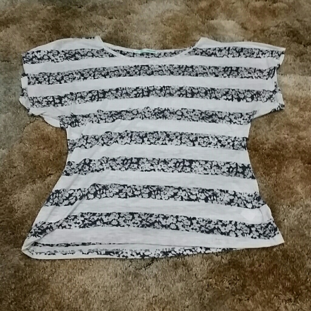 Maurices t-shirt