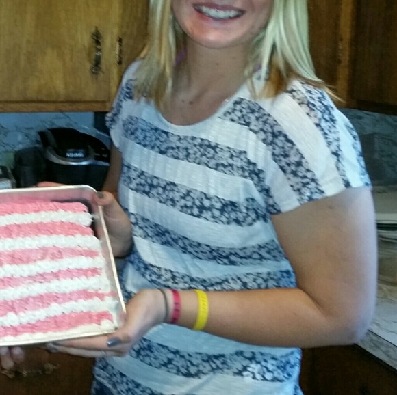 Maurices t-shirt - Picture 3 of 3