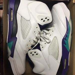 White grape 5s size 11.5