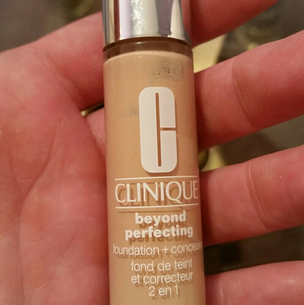 Clinique beyond perfecting foundation shade 02 ala