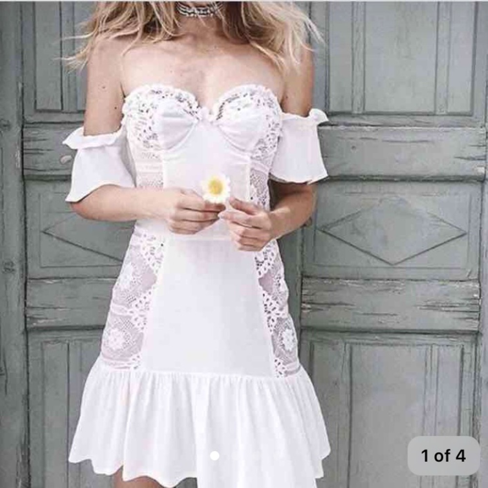 SOLD For Love and Lemons dress 😍 xs