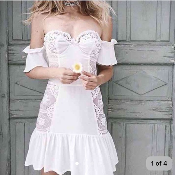 For Love and Lemons Dresses & Skirts - SOLD For Love and Lemons dress 😍 xs