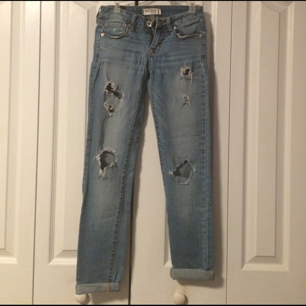 Bullhead Distressed Skinny Jeans