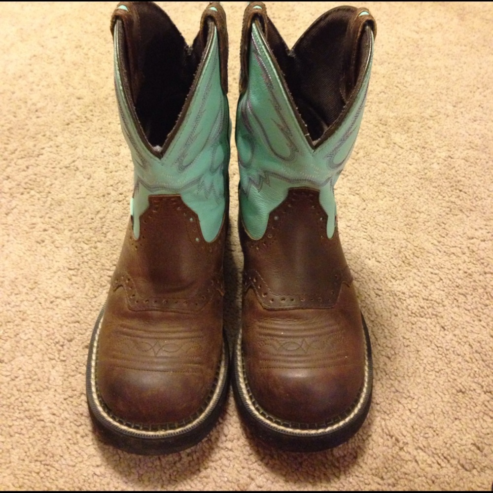Justin waterproof boots!