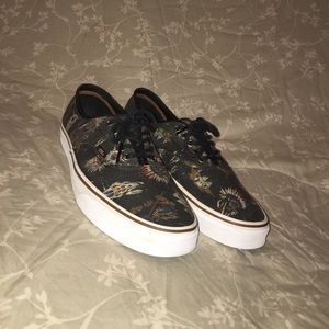 Authentic Black "Tribal Leader" Vans