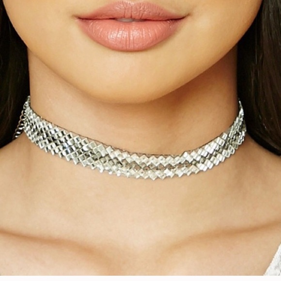 Brandy Melville Jewelry - Rhinestone choker🐇