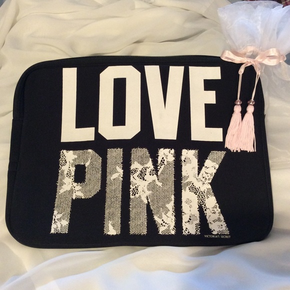 PINK Victoria's Secret Accessories - Victoria's Secret PINK Padded Case or Travel Bag