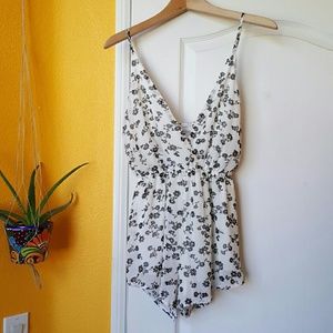 Audrey 3+1 romper