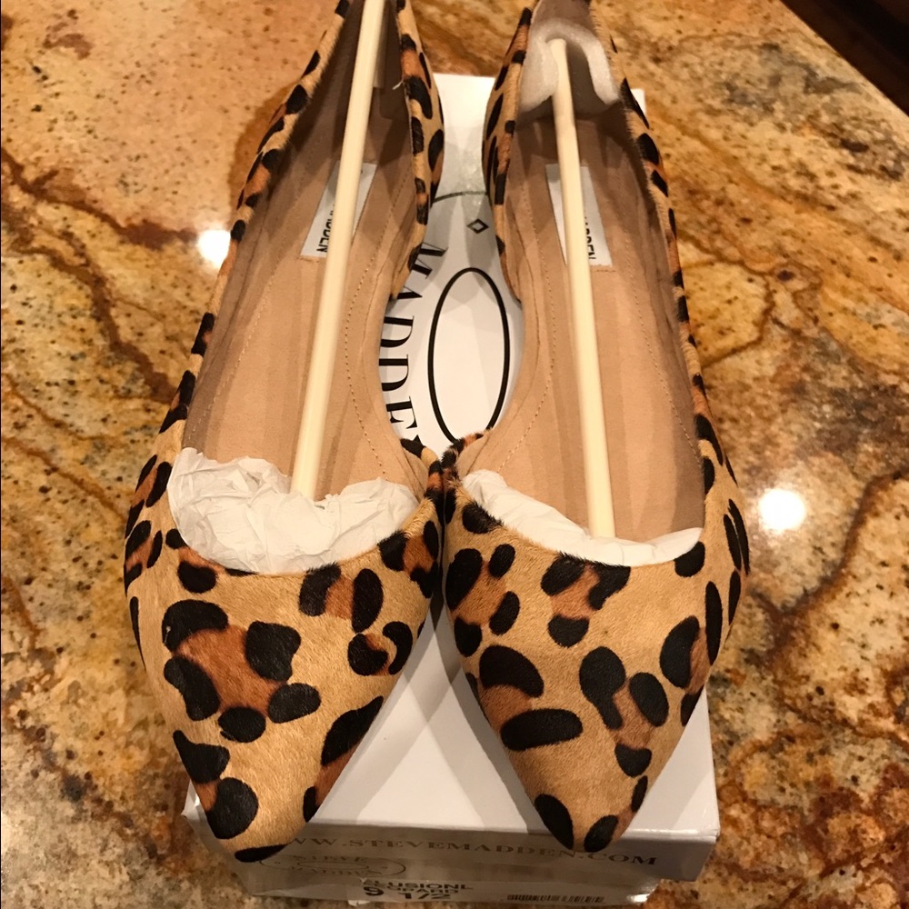 Steve Madden Leopard Flats