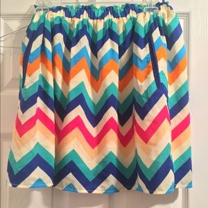 Women’s Francesca's Multi color skirt Medium