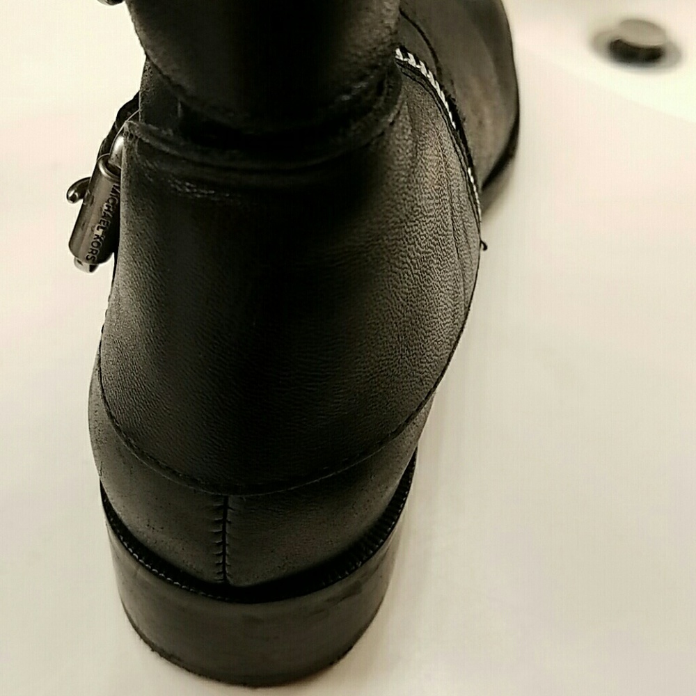 Black women's Michael Kors Boots - Picture 5 of 7