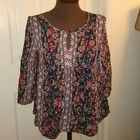 Shirt - Picture 1 of 2