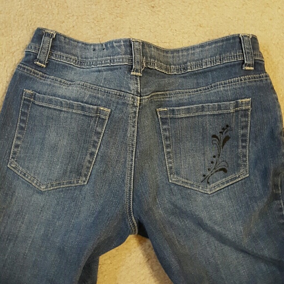 Ladies Jeans - Picture 3 of 5