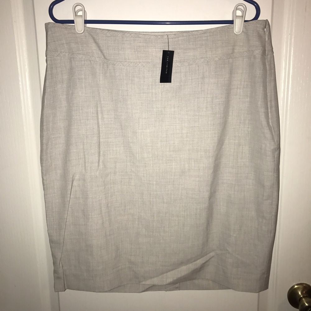 NWT - The Limited Collection - Pencil skirt