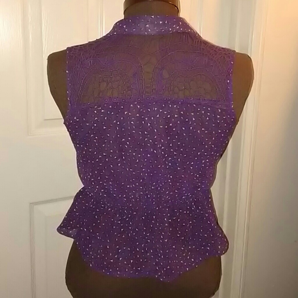 Top - Picture 2 of 2