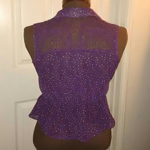 Top - Picture 2 of 2