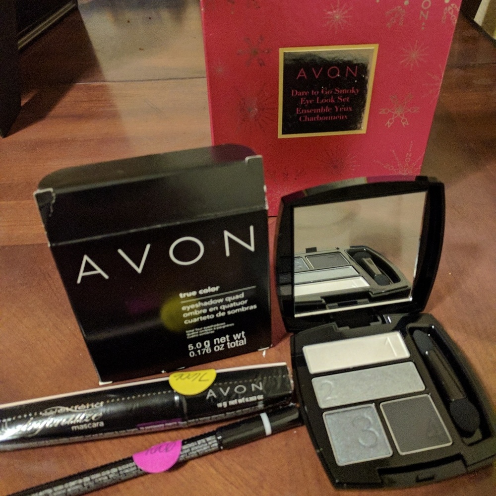 Avon Dare to go smoky Set
