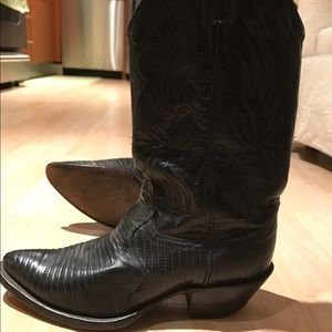 Size 8 lizard skin Justin women's cowboy boots
