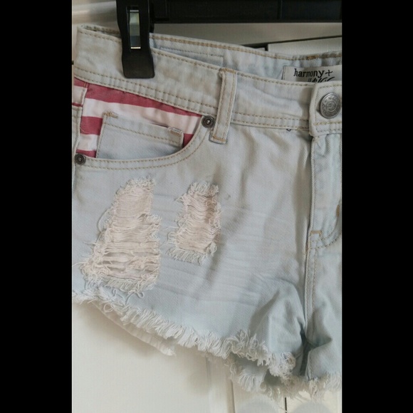 Donated💕 LOWEST!!!Size 9 American woman shorts - Picture 3 of 5