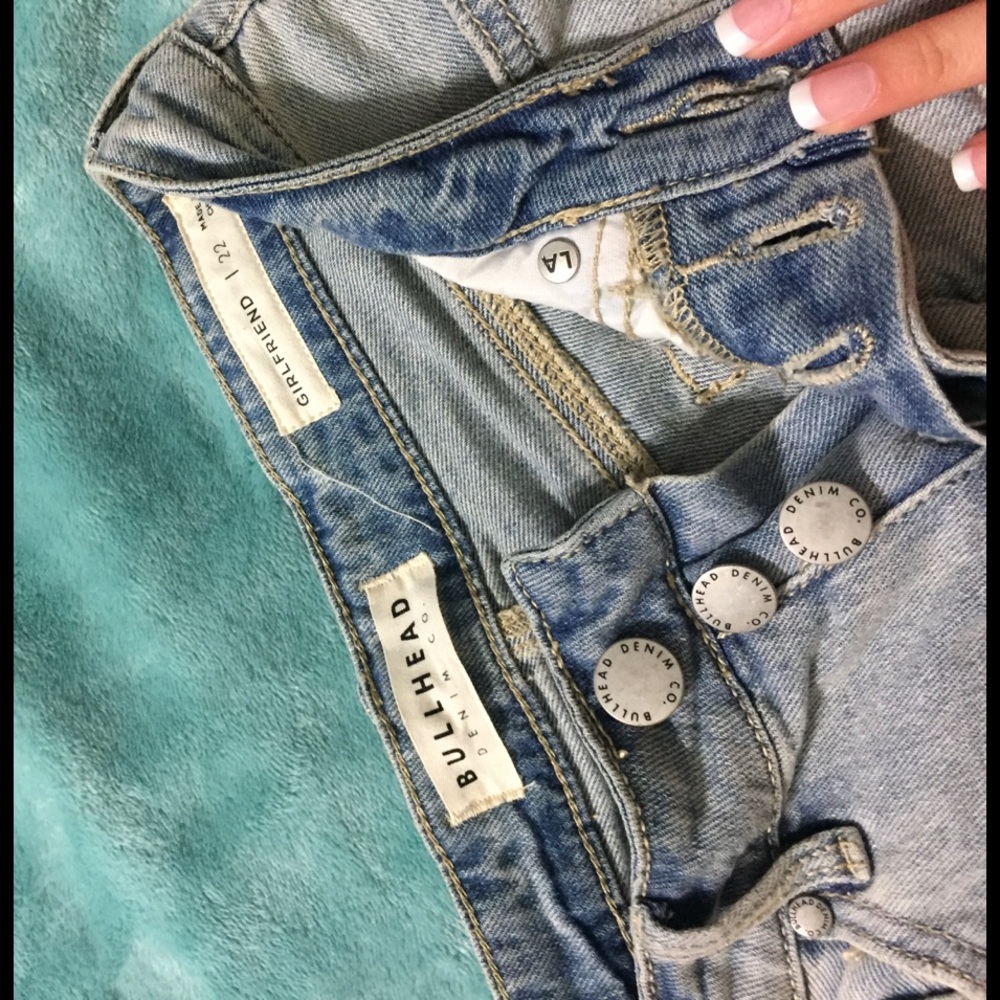 Bullhead Shorts - Picture 3 of 4