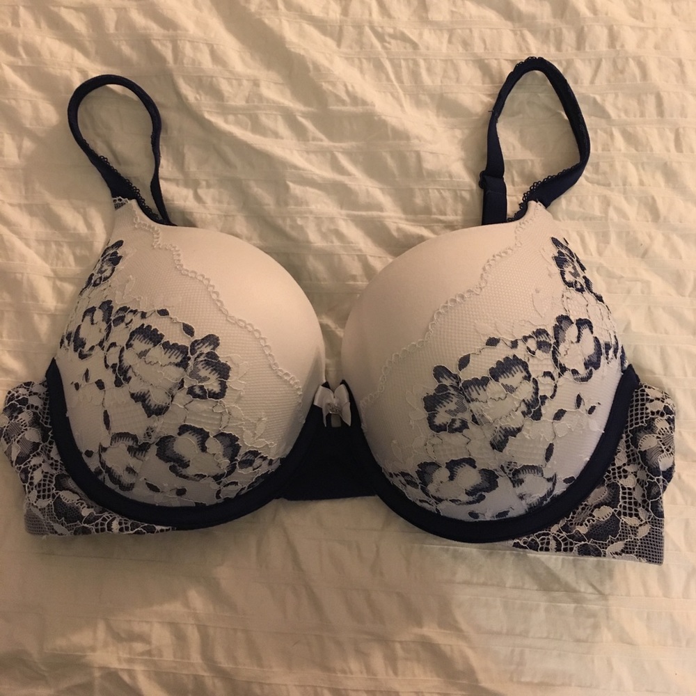 Body by Victoria bra