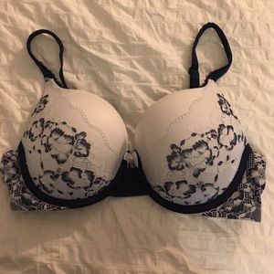 Body by Victoria bra