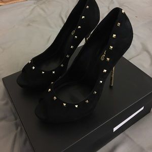 Bebe heels