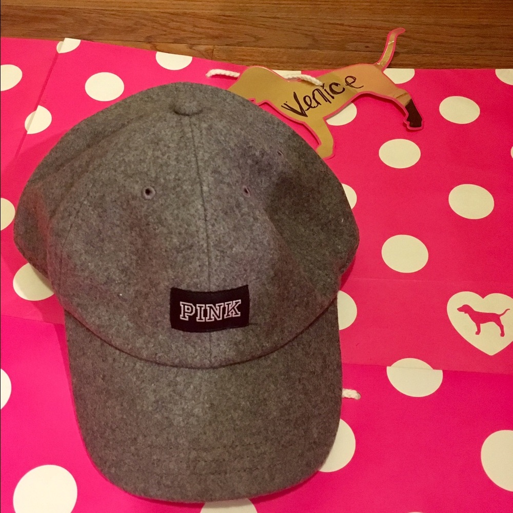 NWT VS PINK wool 
New Victoria's Secret PINK

Base