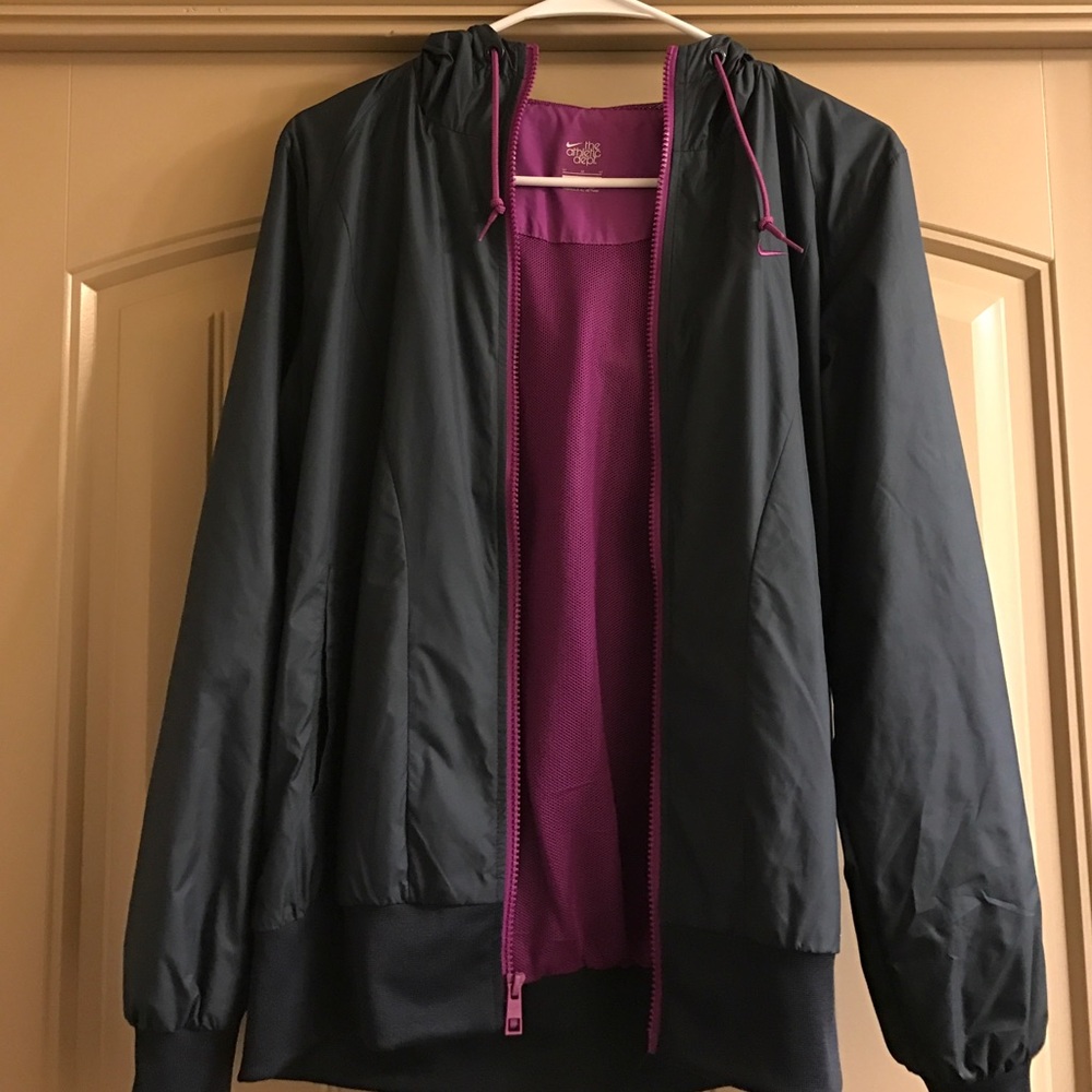 Nike Fitted Rain/Wind Jacket