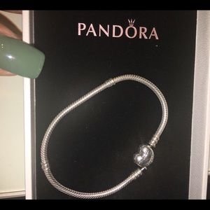 Auténtic pandora bracelet with Auténtic charms