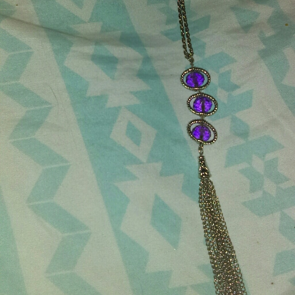 Necklace - Picture 2 of 3