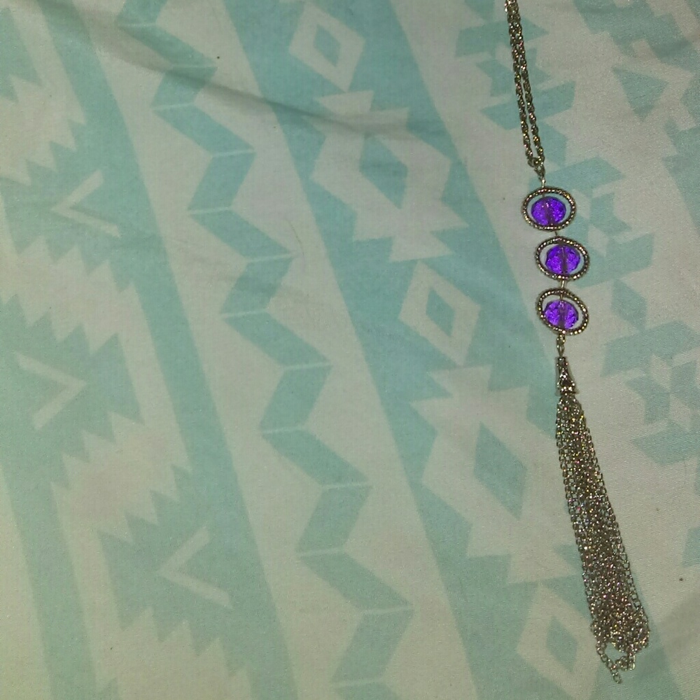 Necklace - Picture 3 of 3