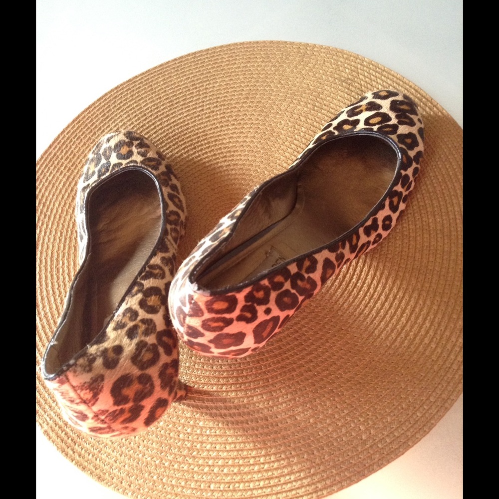 Steve Madden round toe pumps