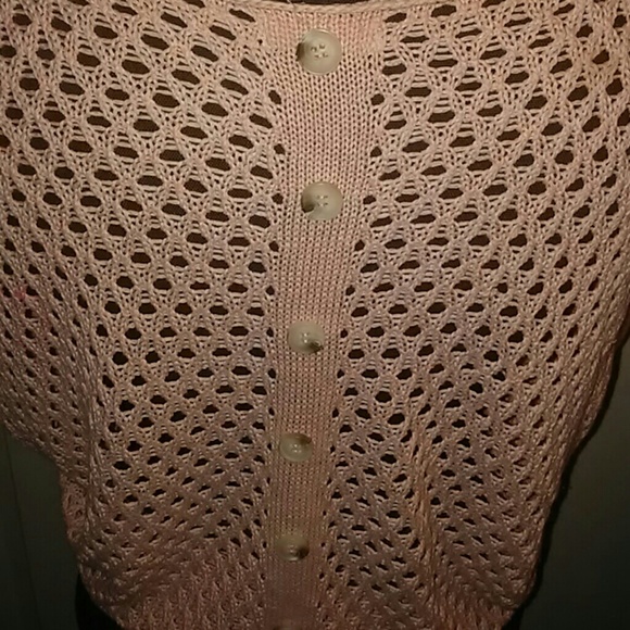 Beautiful top - Picture 4 of 4