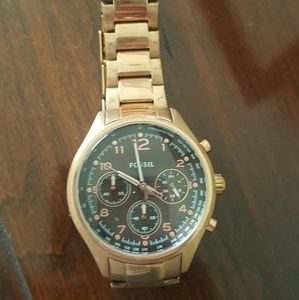 Rose gold Fossil watch