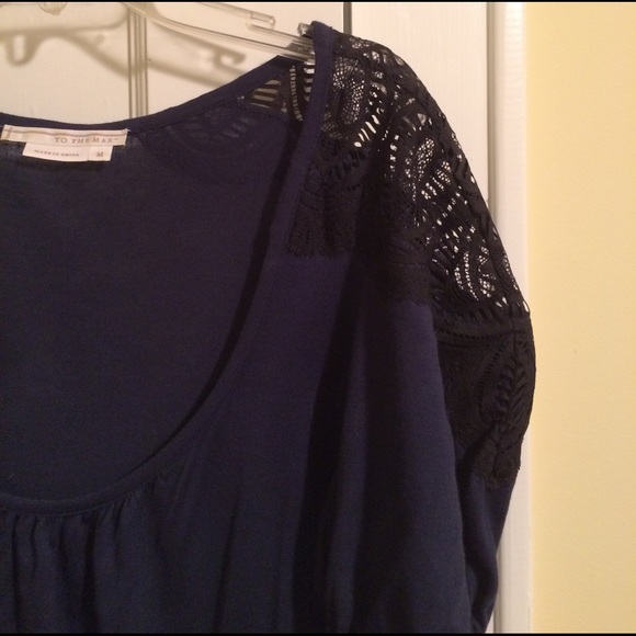 Top - Picture 2 of 3