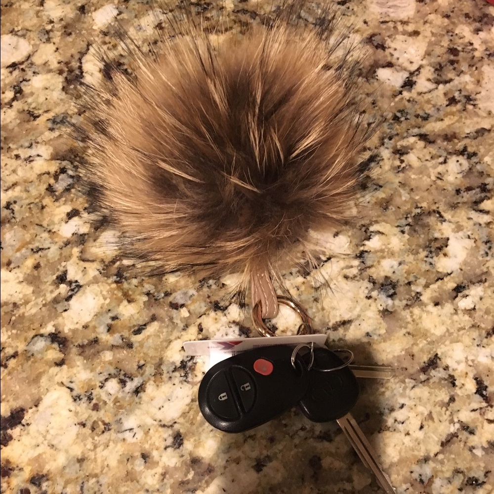 Pom Pom ALREADY SOLD, JUST ADDITIONAL PICS