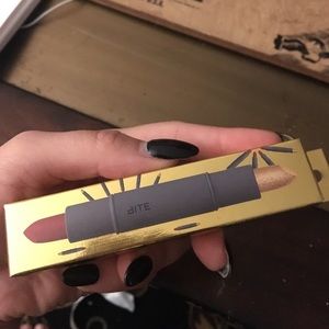 Bite amuse voucher lipstick duo - gold/sour cherry