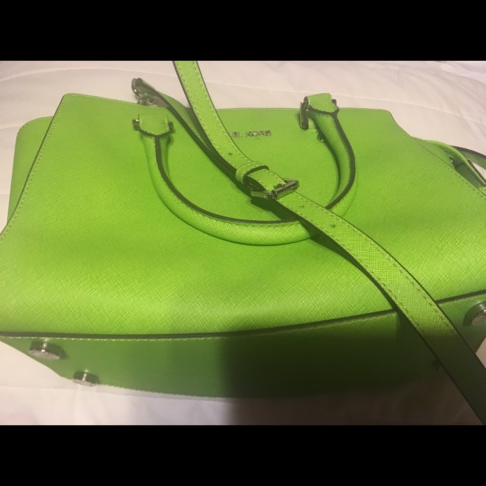 Micheal kors bag with out flash