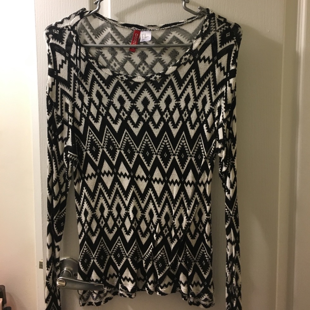 Black and white patterned long sleeve shirt