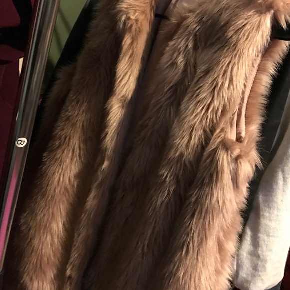 Ballet Pink Faux Fur Vest - Picture 3 of 3