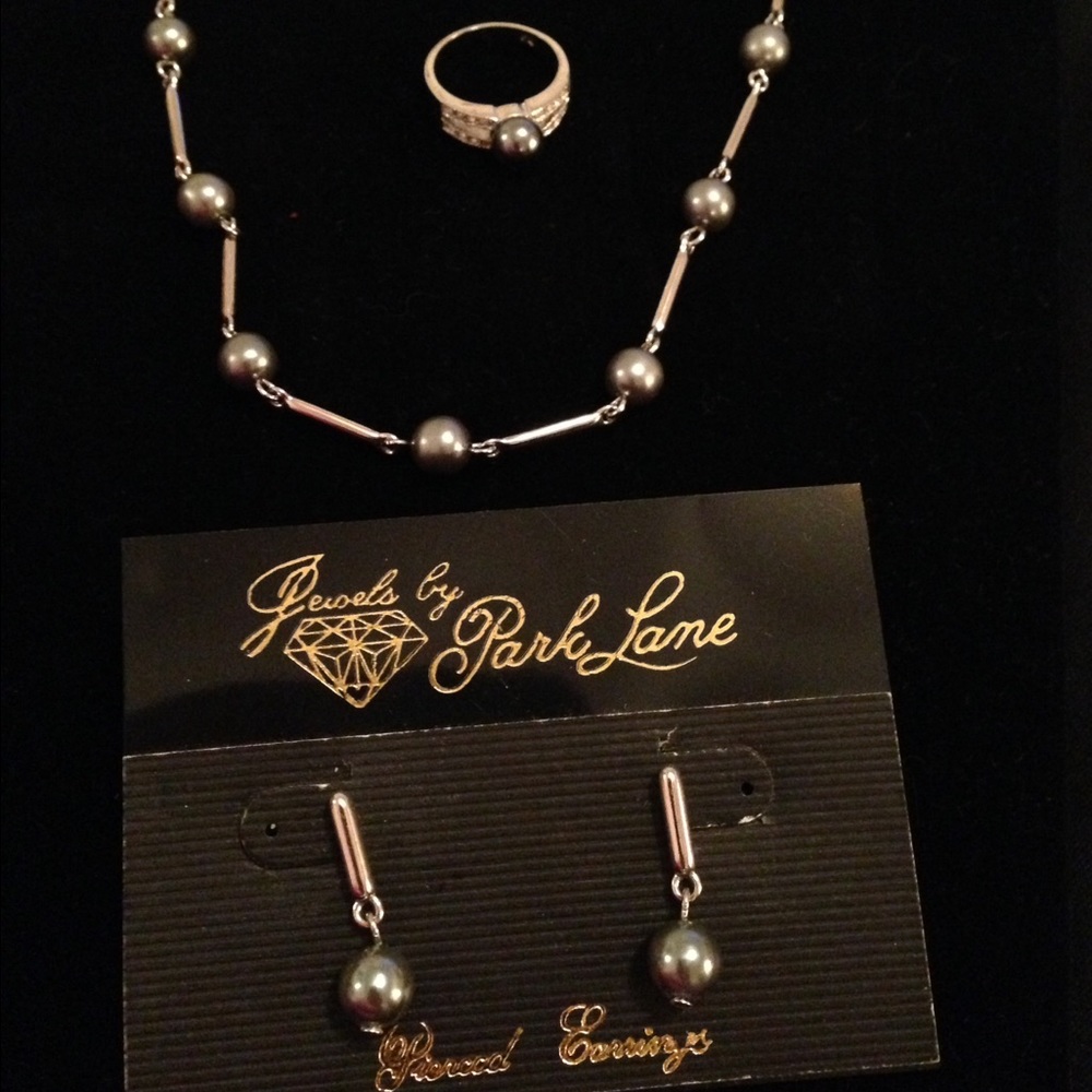 Necklace earrings and ring set