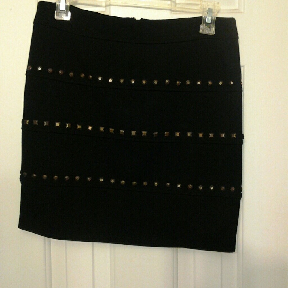 Black pencil skirt