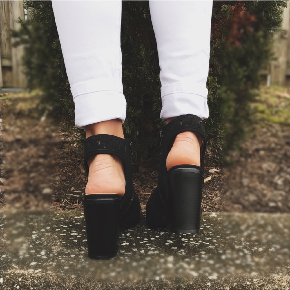 🌸Peep Toe Sandal Booties - Picture 3 of 8